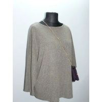 Beżowo złotawy sweter w stylu OVERSIZE z wydłużonym tyłem